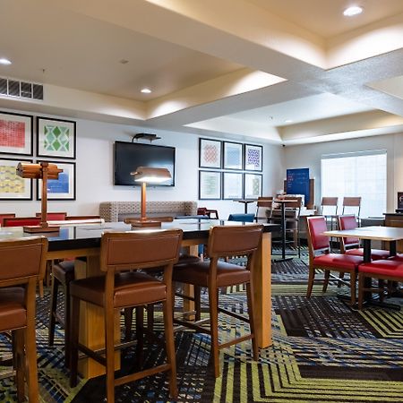 Holiday Inn Express Hotel & Suites Evanston By Ihg Εξωτερικό φωτογραφία