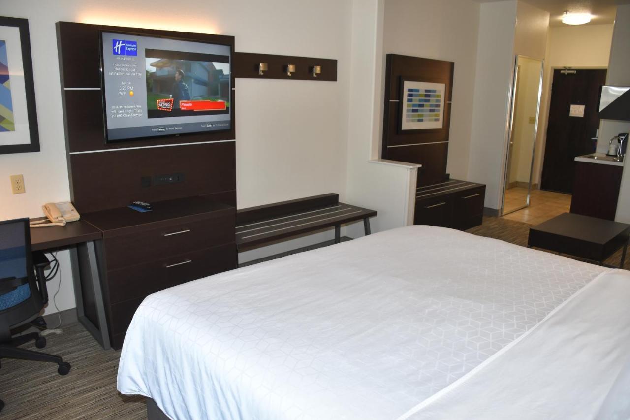 Holiday Inn Express Hotel & Suites Evanston By Ihg Δωμάτιο φωτογραφία