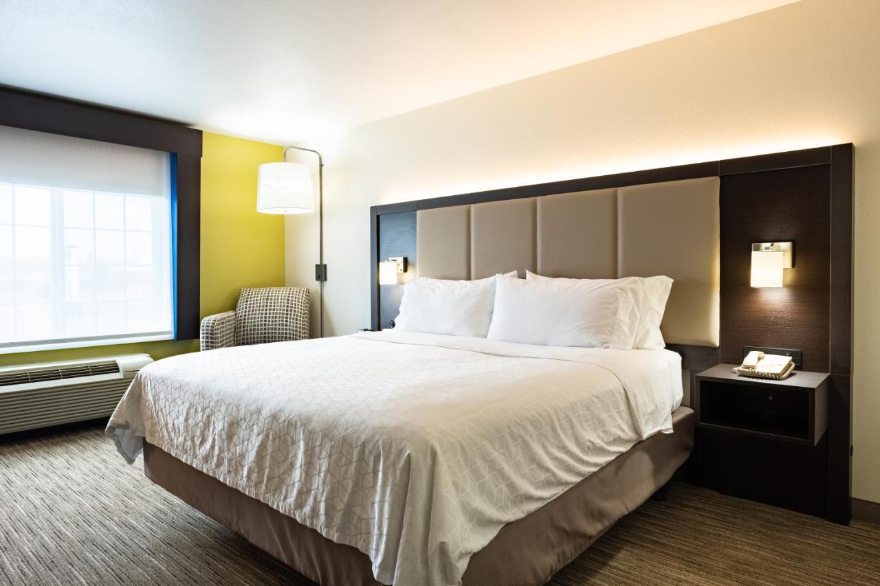 Holiday Inn Express Hotel & Suites Evanston By Ihg Εξωτερικό φωτογραφία