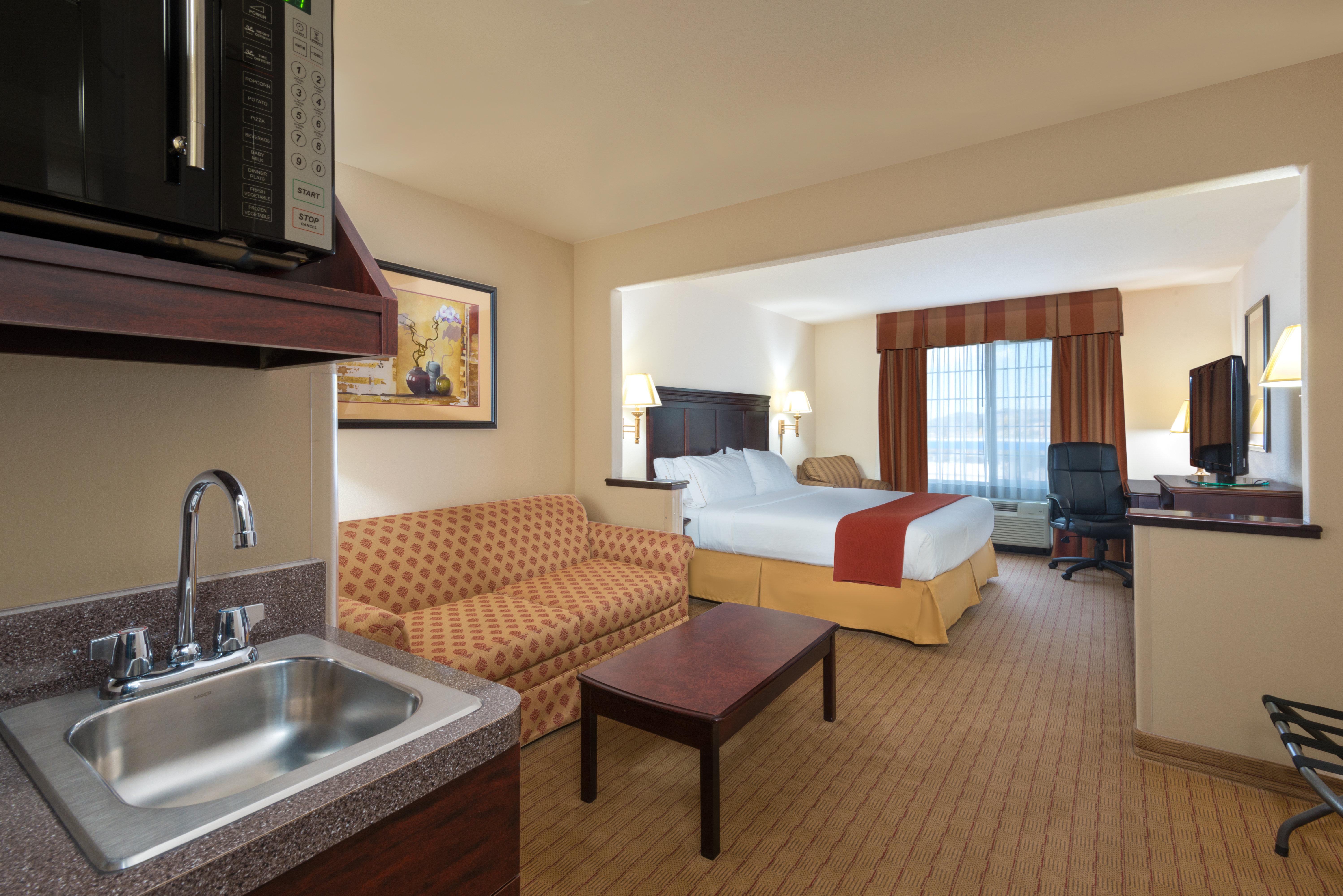 Holiday Inn Express Hotel & Suites Evanston By Ihg Εξωτερικό φωτογραφία