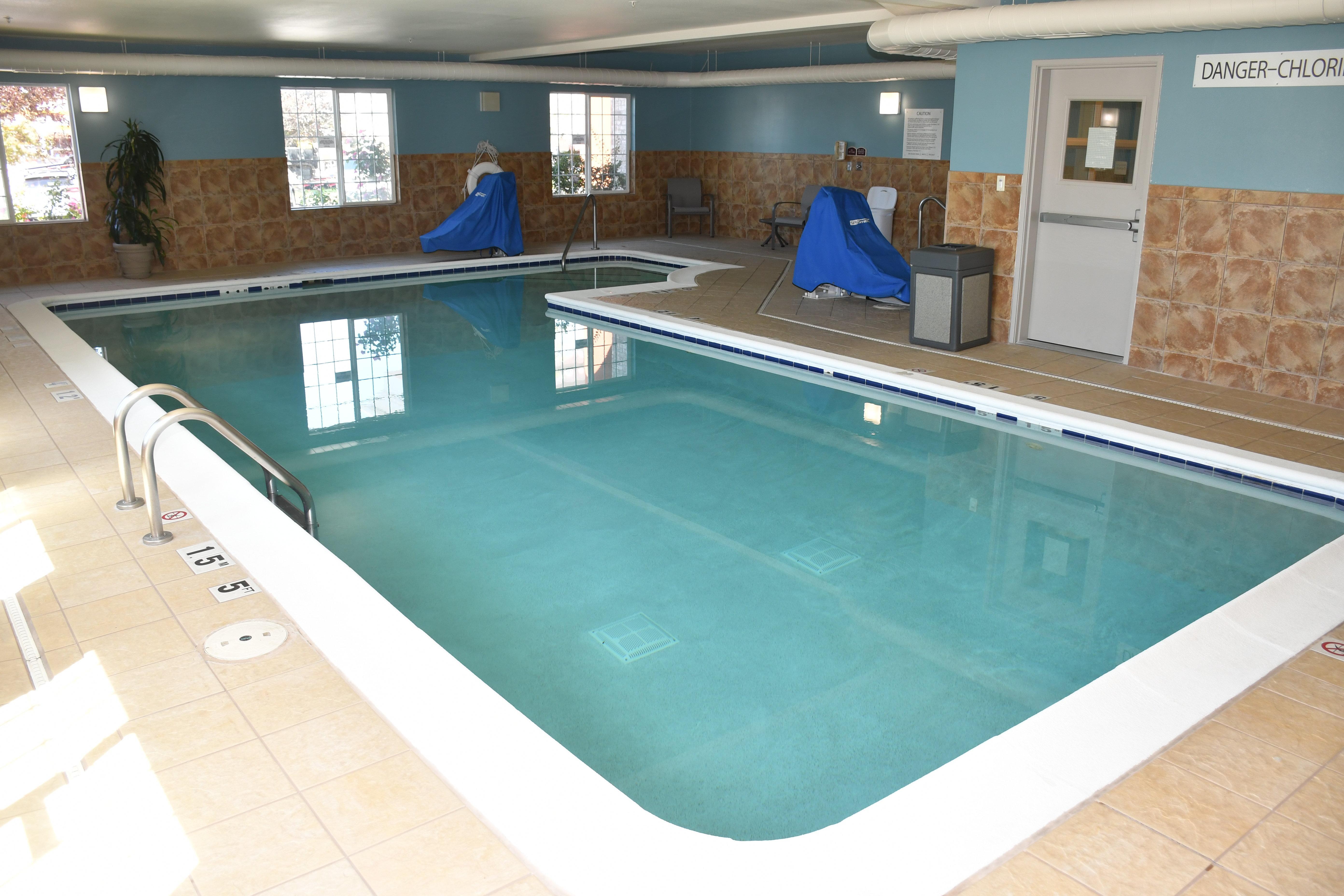 Holiday Inn Express Hotel & Suites Evanston By Ihg Εξωτερικό φωτογραφία