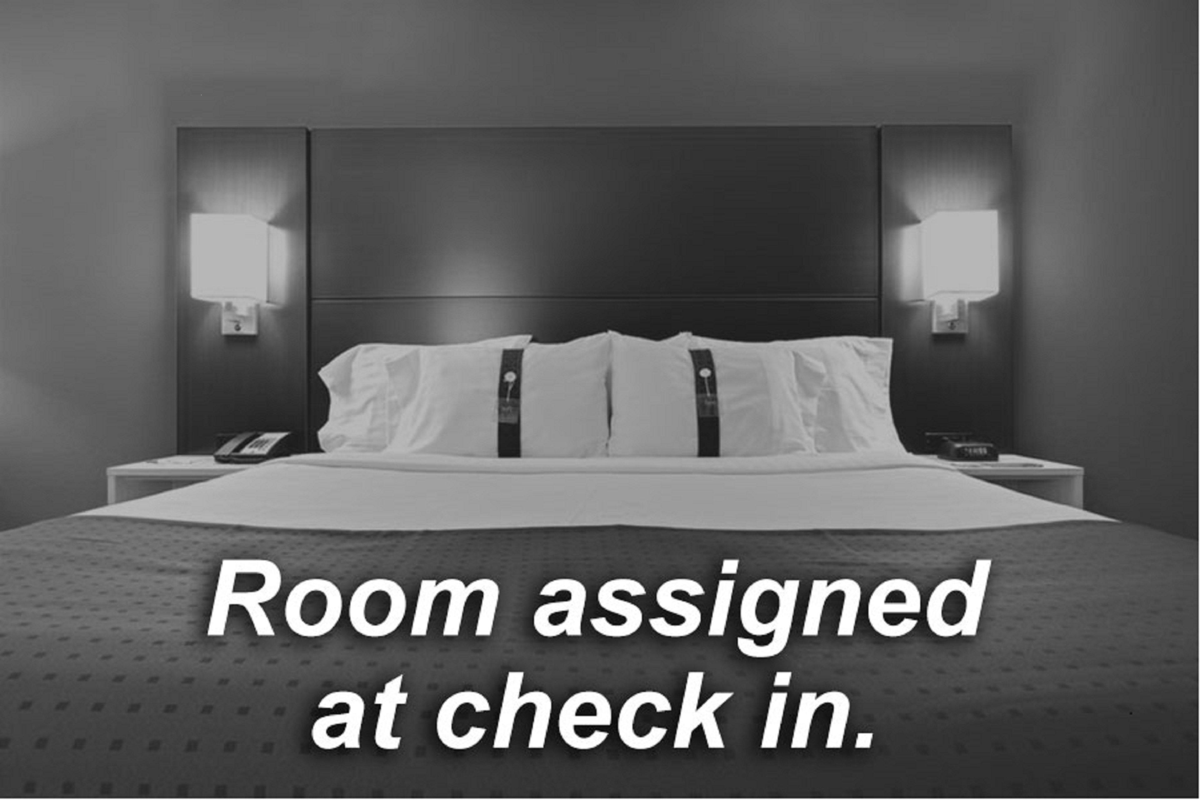 Holiday Inn Express Hotel & Suites Evanston By Ihg Εξωτερικό φωτογραφία