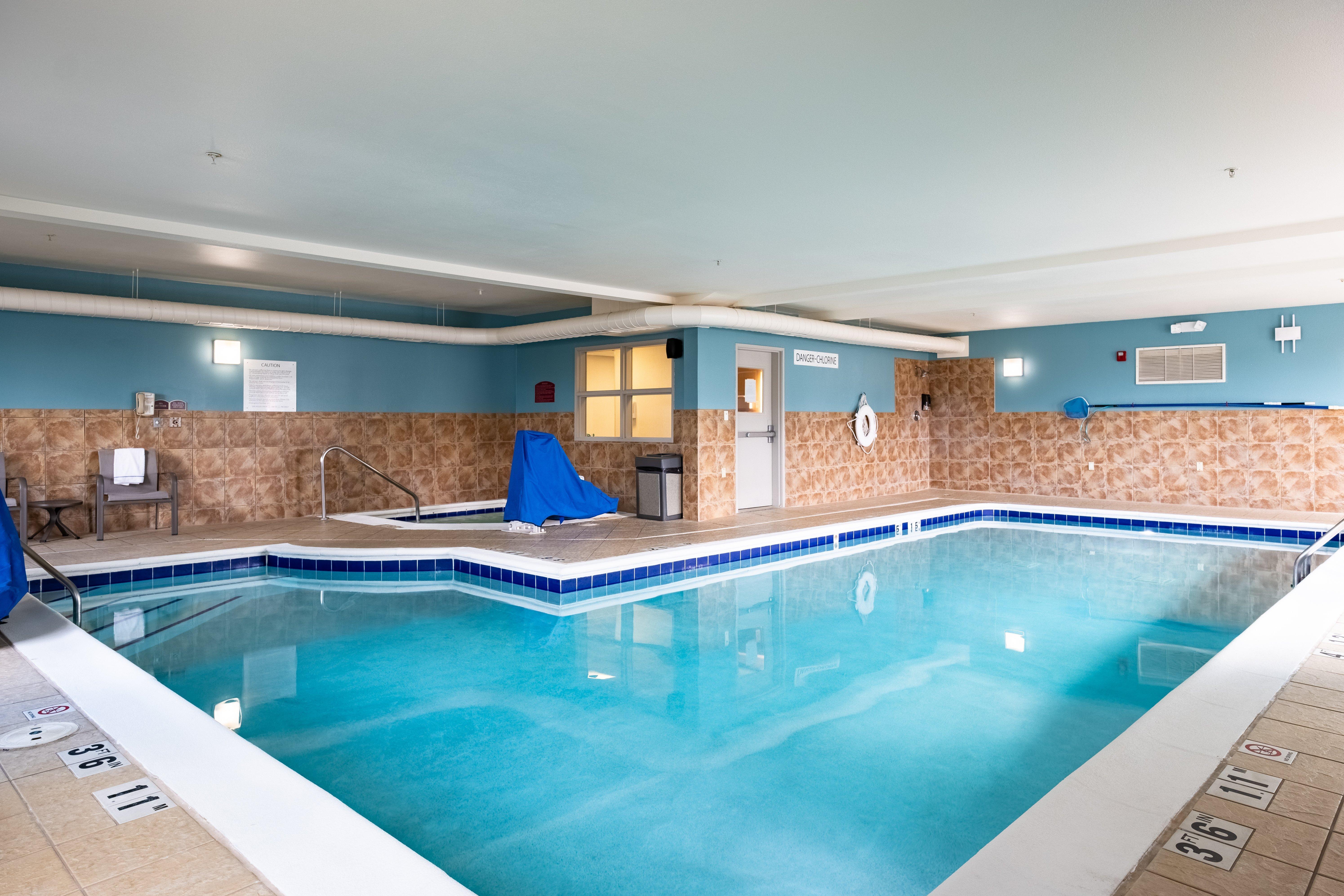 Holiday Inn Express Hotel & Suites Evanston By Ihg Εξωτερικό φωτογραφία