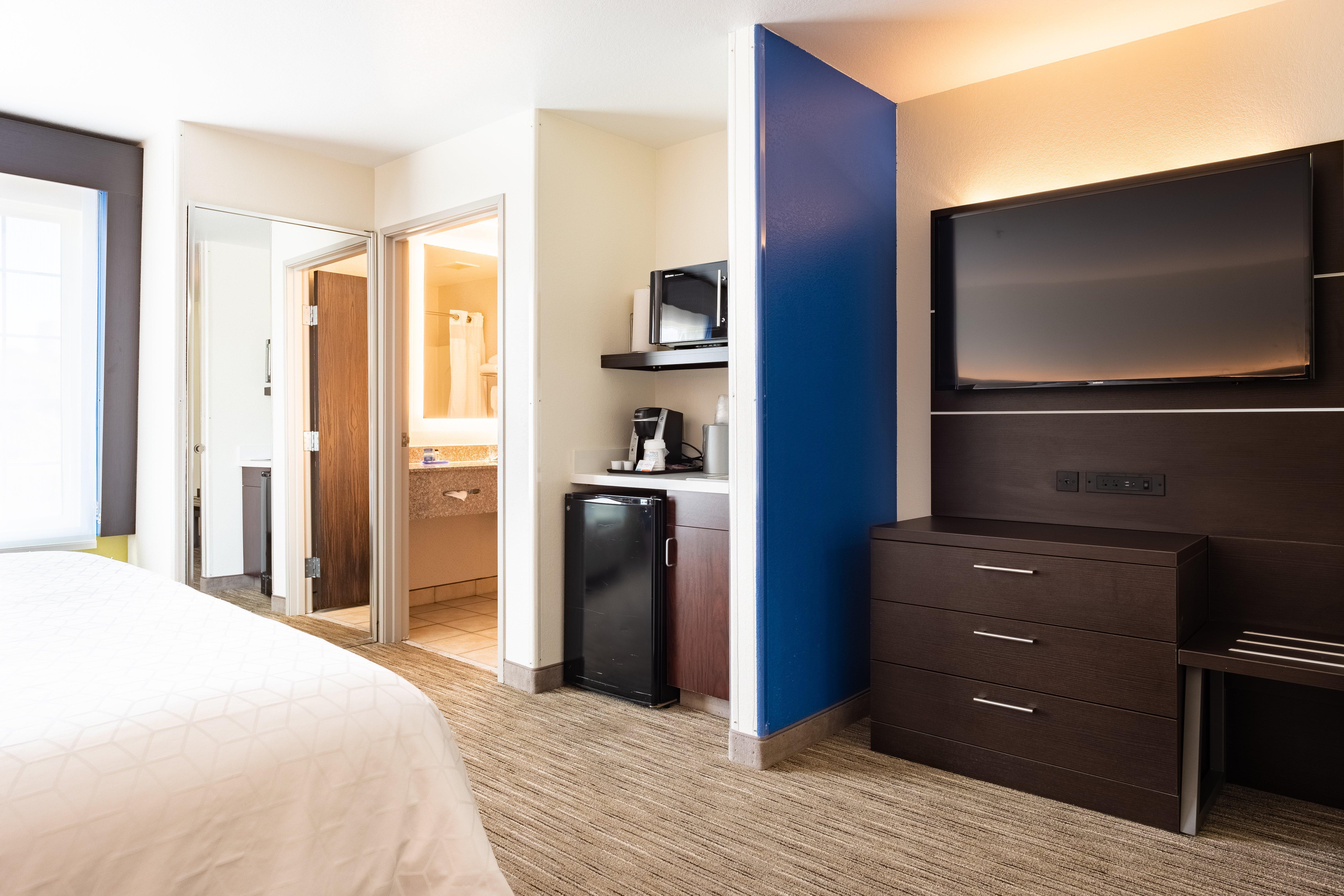 Holiday Inn Express Hotel & Suites Evanston By Ihg Εξωτερικό φωτογραφία