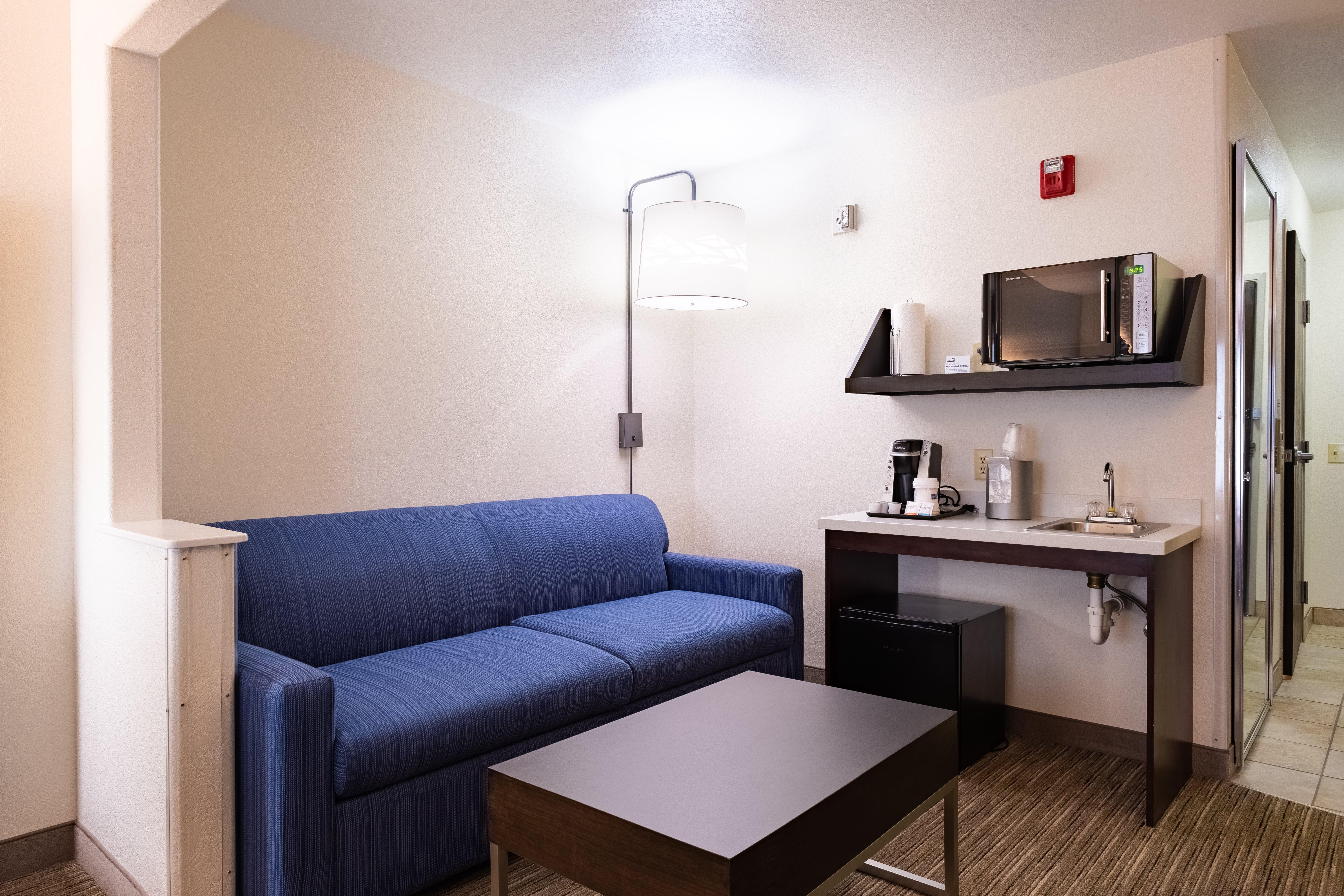 Holiday Inn Express Hotel & Suites Evanston By Ihg Εξωτερικό φωτογραφία