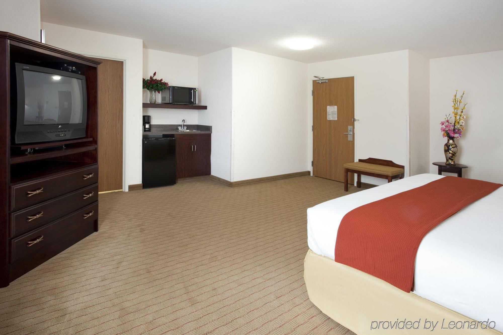 Holiday Inn Express Hotel & Suites Evanston By Ihg Δωμάτιο φωτογραφία